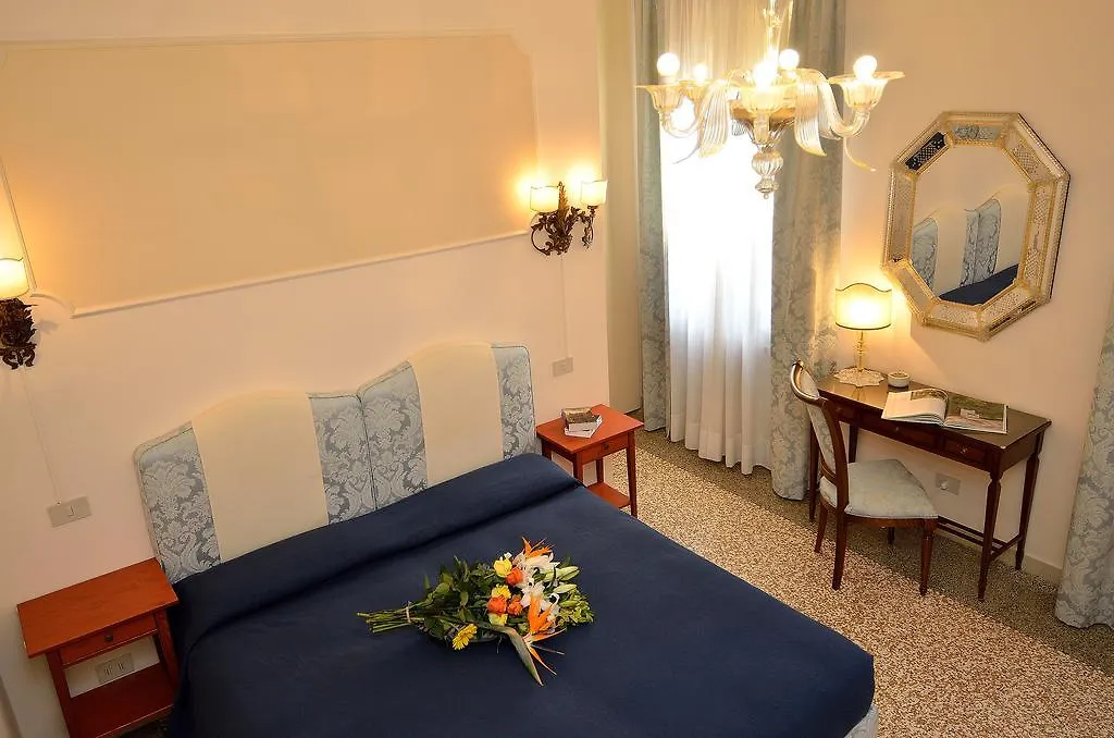 Ca Del Modena Room Only Venecia 2*,