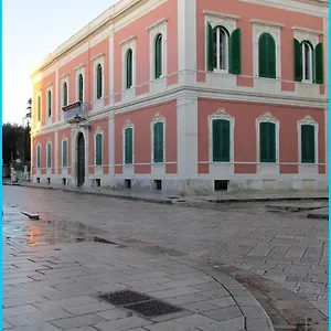 ***** Couette-café Palazzo De Giorgi Italie