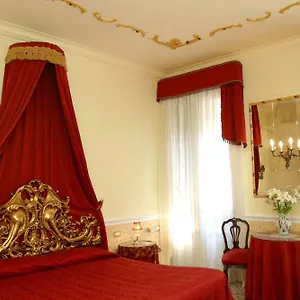 Casa Fenice Venise