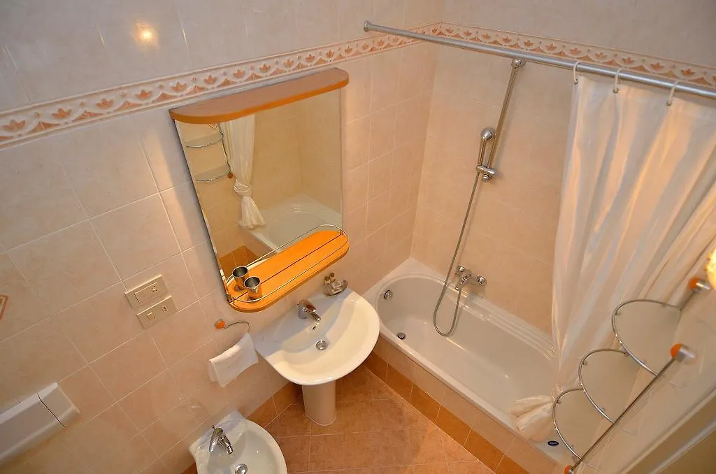 ** Bed & Breakfast B&B Cà Del Modena Venezia Italia