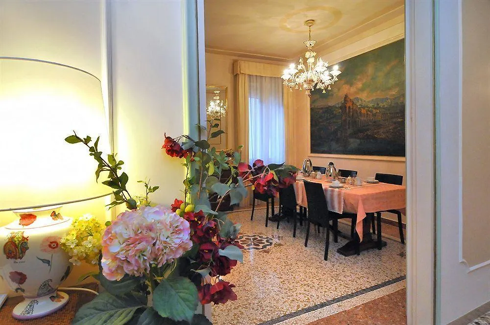 ** Bed & Breakfast B&B Cà Del Modena Venezia Italia