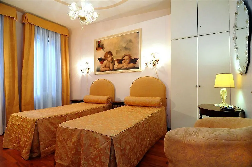 Ca Del Modena Room Only Venice 2*,