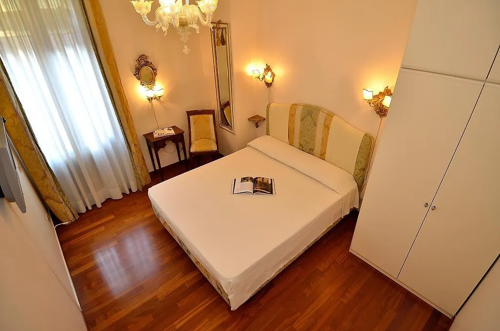 B&B Cà Del Modena Veneza 2*,  Itália